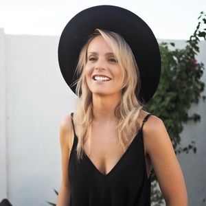 Meet your Posher, Missjerika